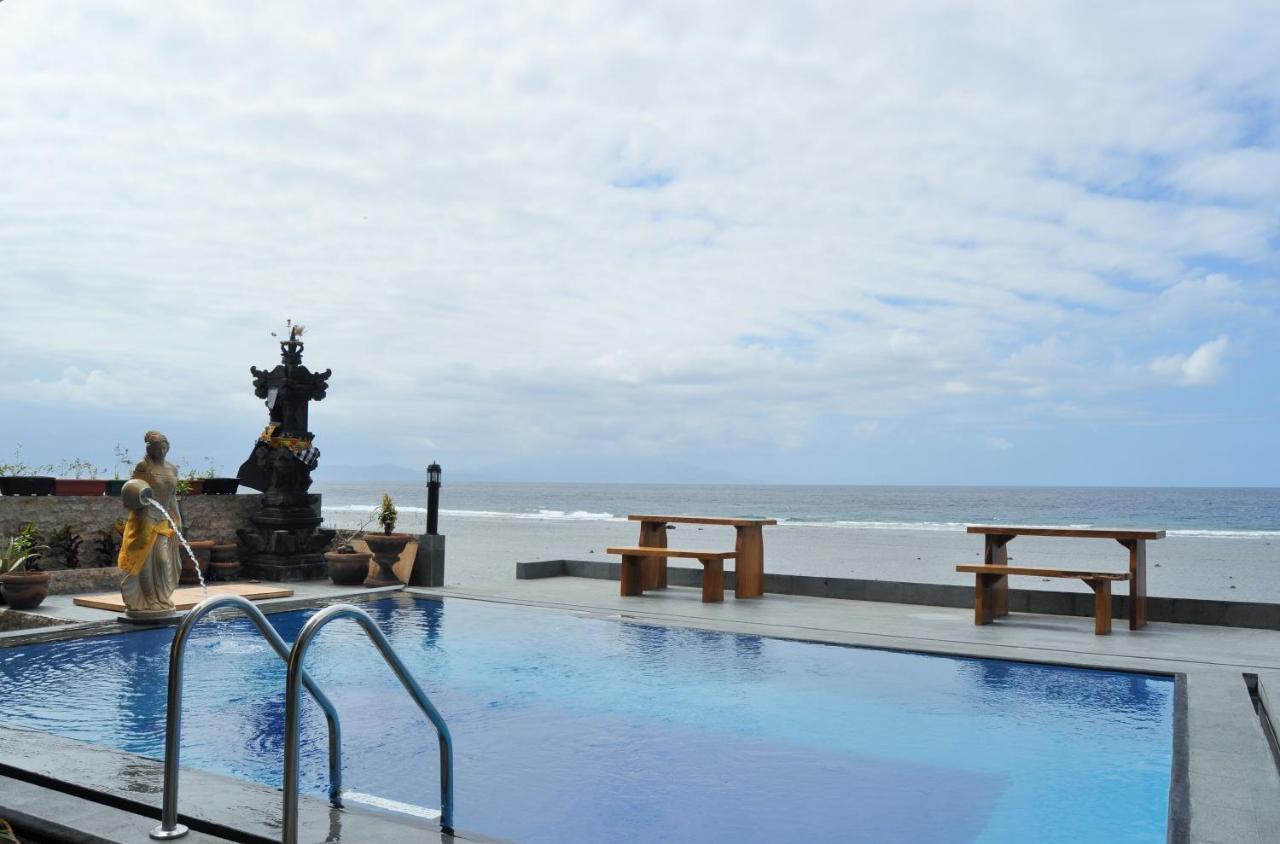 Pradana Beach Inn Luxury Batununggul Экстерьер фото